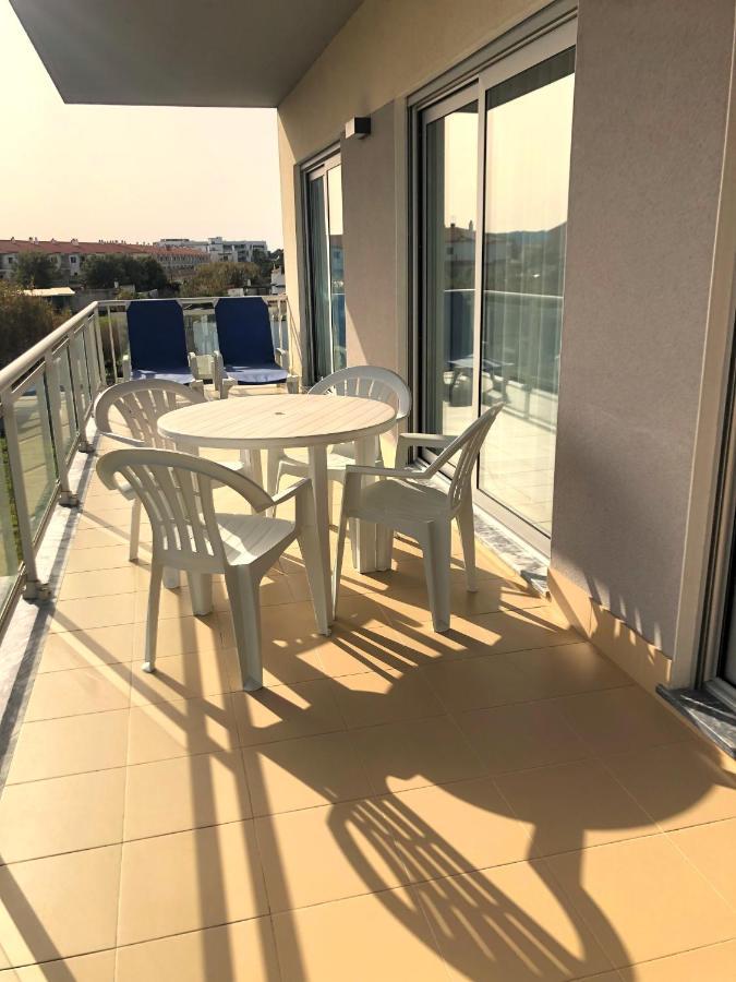 Alojamentos Campo & Mar-T2 Com Piscina Сан-Мартинью-ду-Порту Экстерьер фото